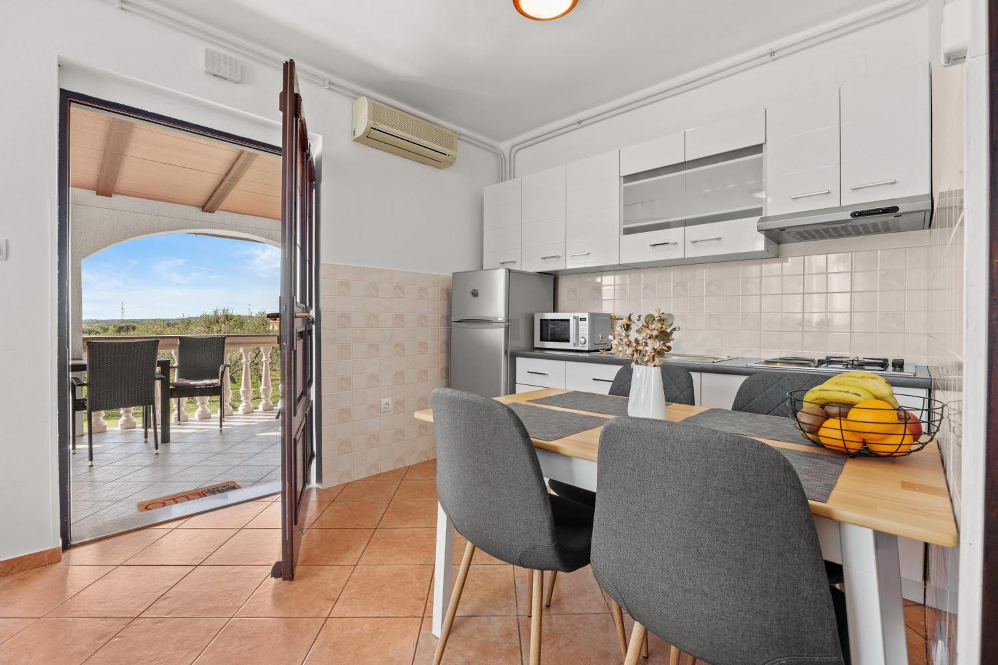Apartment Danica Valtura エクステリア 写真