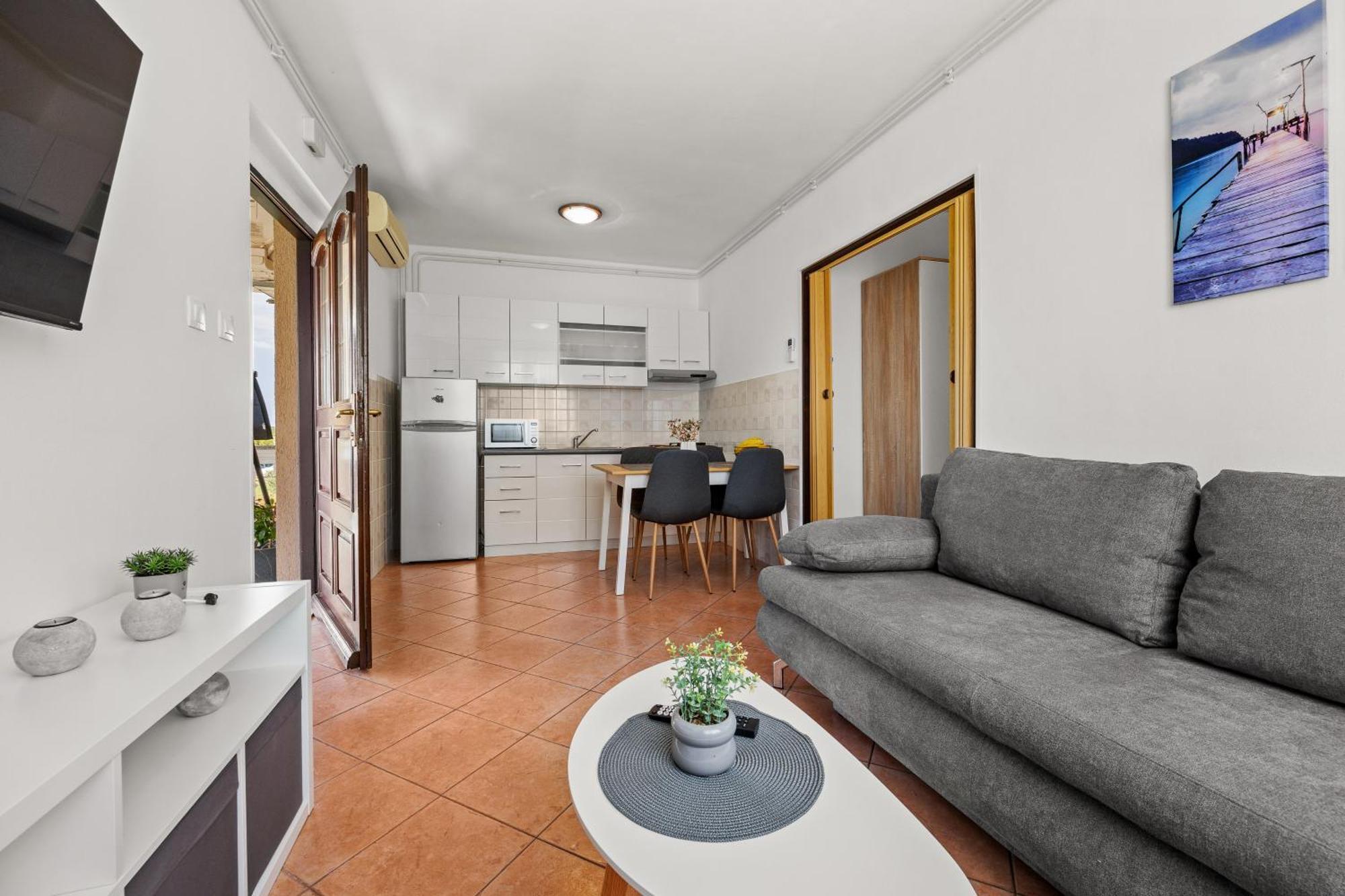 Apartment Danica Valtura エクステリア 写真